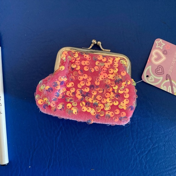 Change purse. Evening purse. Holds keys and lipstick  new with tags pink - Picture 1 of 3